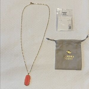 NWT Kendra Scott Elisa Gold Bright Coral Necklace